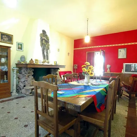 Casa Vacanza In Bandito Nyaraló
